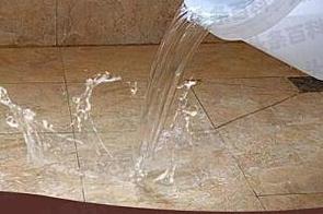 大化漏水维修 免砸砖防水材料该如何施工